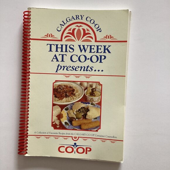 A Bundle of 7 Vintage Cook Books Cooking Baking Illustrated Collectable Recipes - Picture 15 of 16